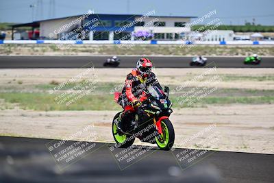 media/Apr-18-2025-TrackDaz (Fri) [[45f5874c44]]/B Group/Session 5 (Turns 5 and 6 - Inside)/